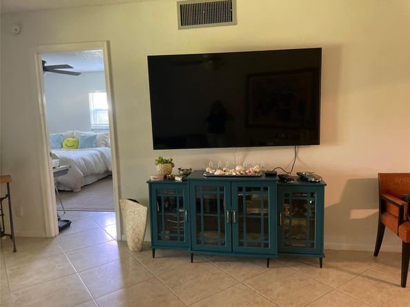 608 SW Natura Blvd 212, Deerfield Beach FL 33441