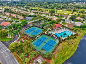 5381 Oakmont Village Circle, Lake Worth FL 33463