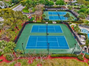 5381 Oakmont Village Circle, Lake Worth FL 33463
