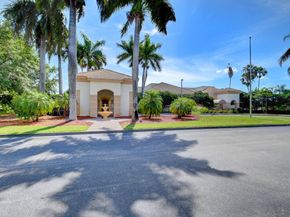 5381 Oakmont Village Circle, Lake Worth FL 33463
