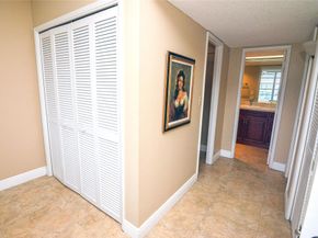 2661 S Course Dr 707, Pompano Beach FL 33069