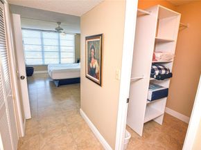 2661 S Course Dr 707, Pompano Beach FL 33069