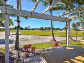 2661 S Course Dr 707, Pompano Beach FL 33069