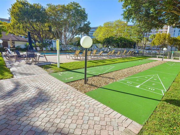 2661 S Course Dr 707, Pompano Beach FL 33069