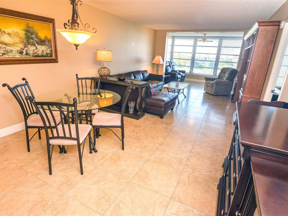 2661 S Course Dr 707, Pompano Beach FL 33069