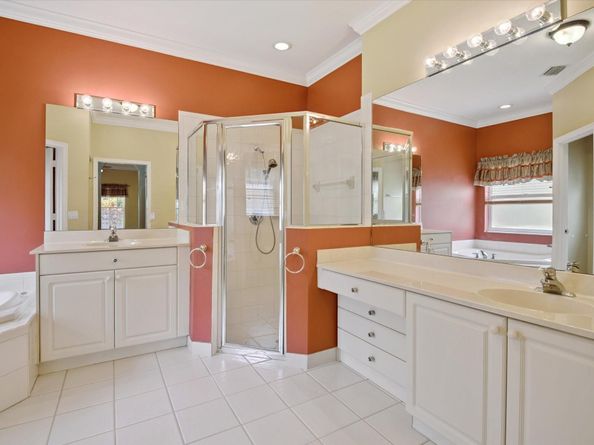 11015 NW 64th Dr, Parkland FL 33076
