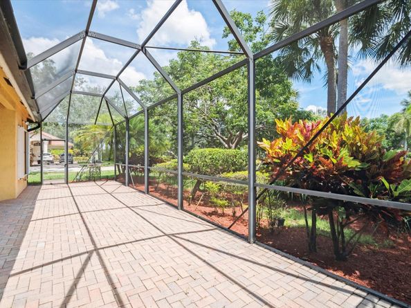 11015 NW 64th Dr, Parkland FL 33076