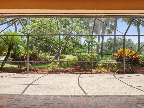 11015 NW 64th Dr, Parkland FL 33076