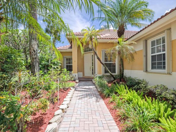 11015 NW 64th Dr, Parkland FL 33076