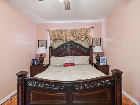 2921 NW 33rd Ter 2921, Lauderdale Lakes FL 33311