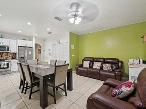 2921 NW 33rd Ter 2921, Lauderdale Lakes FL 33311