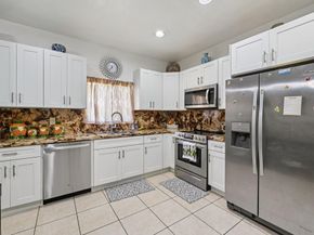2921 NW 33rd Ter 2921, Lauderdale Lakes FL 33311