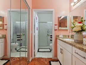 2921 NW 33rd Ter 2921, Lauderdale Lakes FL 33311
