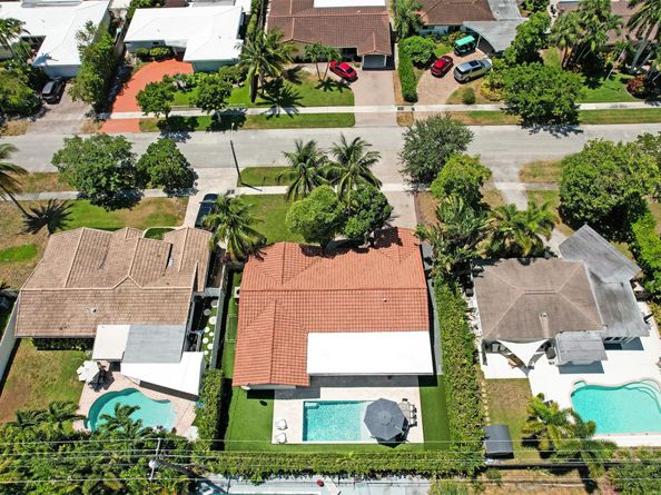 2185 NE 61st Ct, Fort Lauderdale FL 33308