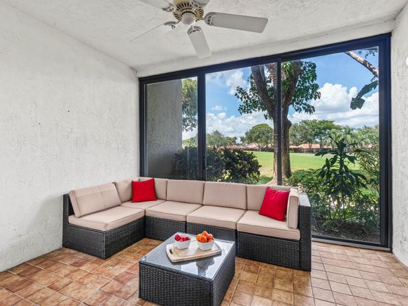 18 Stratford Drive Unit E, Boynton Beach FL 33436
