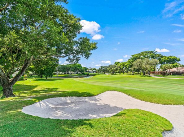 18 Stratford Drive Unit E, Boynton Beach FL 33436