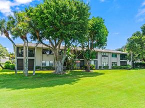 18 Stratford Drive Unit E, Boynton Beach FL 33436
