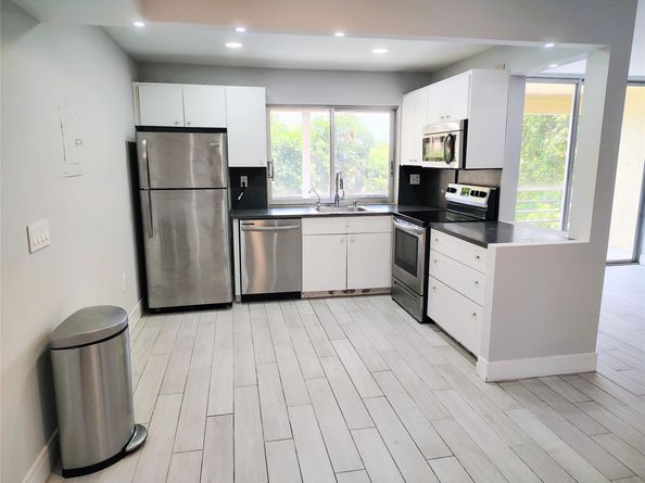 9070 Lime Bay Blvd 308, Tamarac FL 33321