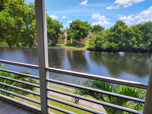 9070 Lime Bay Blvd 308, Tamarac FL 33321