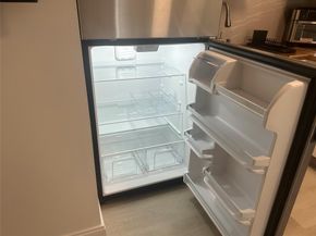 531 NW 207th Ave, Pembroke Pines FL 33029