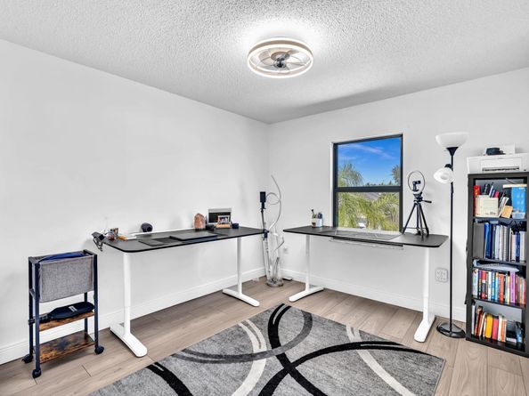531 NW 207th Ave, Pembroke Pines FL 33029