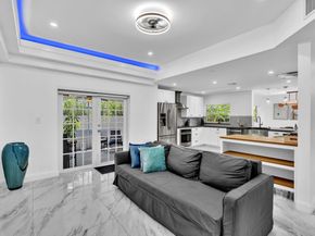 531 NW 207th Ave, Pembroke Pines FL 33029