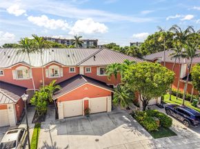 964 NW 100th Ave, Pembroke Pines FL 33024