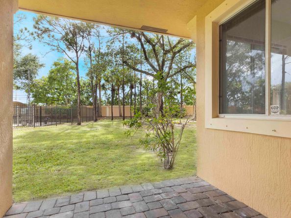 4385 Berkshire Wharf Drive, Lake Worth FL 33461