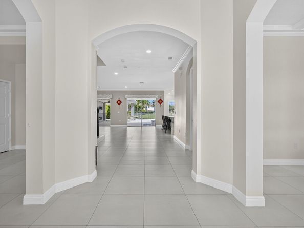 9480 Mcaneeny Court, Wellington FL 33414