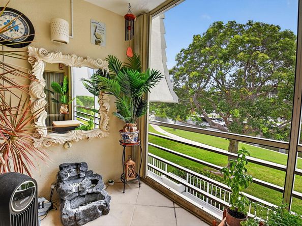 769 Jeffery Street 2203, Boca Raton FL 33487