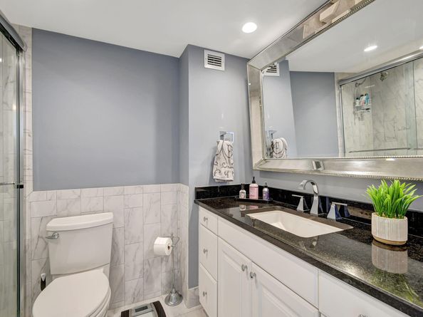 1701 S Flagler Drive 203, West Palm Beach FL 33401