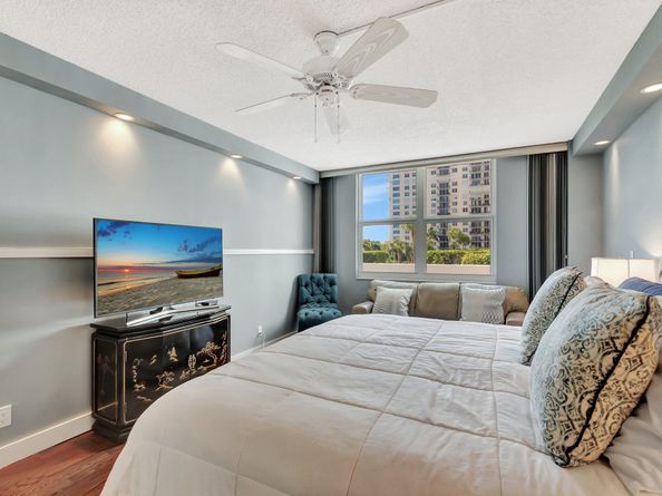 1701 S Flagler Drive 203, West Palm Beach FL 33401