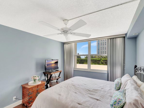 1701 S Flagler Drive 203, West Palm Beach FL 33401