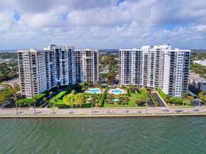 1701 S Flagler Drive 203, West Palm Beach FL 33401