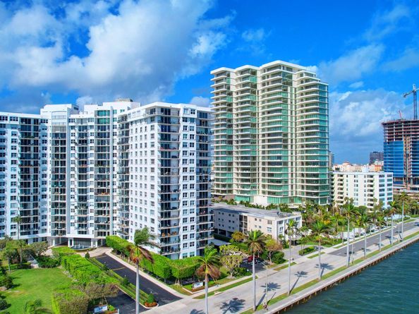 1701 S Flagler Drive 203, West Palm Beach FL 33401
