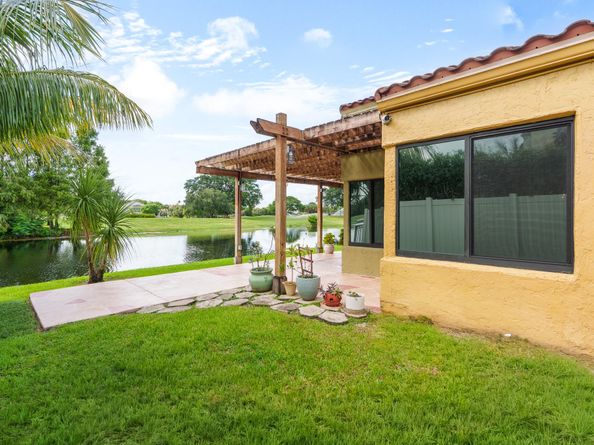 1237 SW 87th Ter, Plantation FL 33324