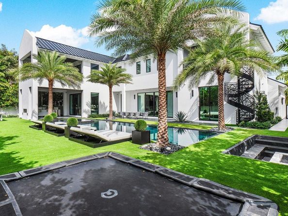 202 NW 7th St, Delray Beach FL 33444