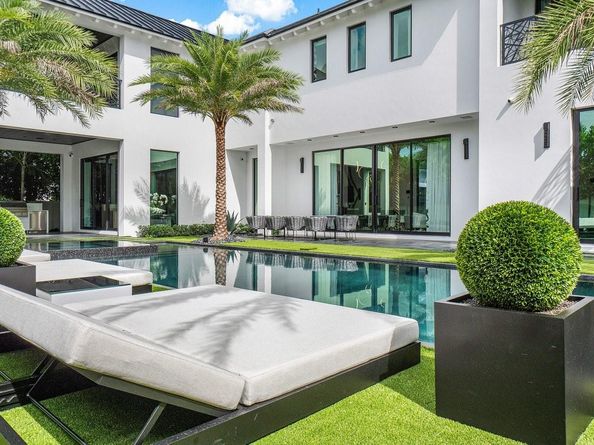 202 NW 7th St, Delray Beach FL 33444