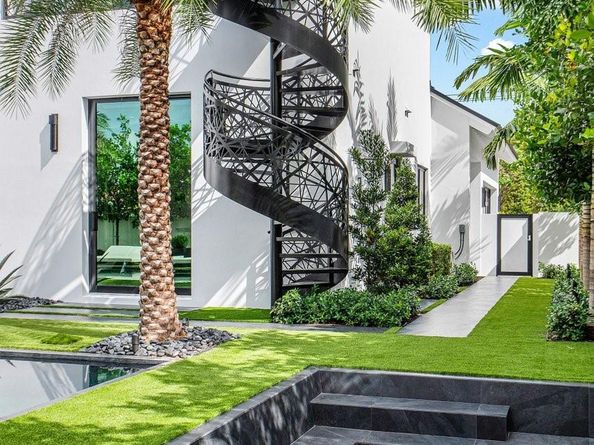 202 NW 7th St, Delray Beach FL 33444