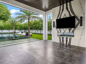 202 NW 7th St, Delray Beach FL 33444