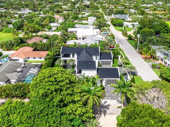 202 NW 7th St, Delray Beach FL 33444
