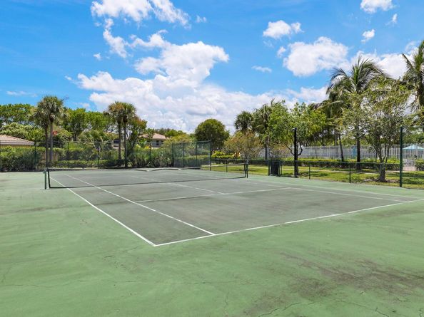 6556 Adriatic Way, Greenacres FL 33413
