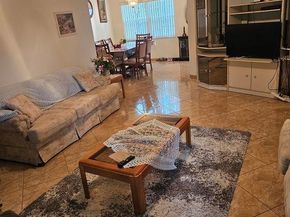 4000 NW 44 Ave 210, Lauderdale Lakes FL 33319