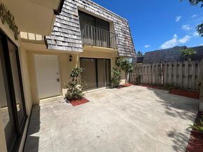 8 Lake Arbor Drive, Palm Springs FL 33461