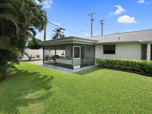 4017 Palo Verde Dr, Boynton Beach FL 33436
