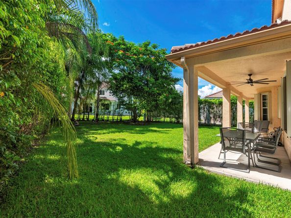 863 Vanda Ter, Weston FL 33327