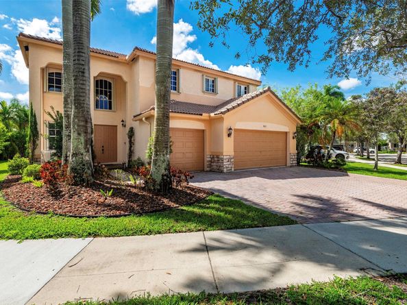 863 Vanda Ter, Weston FL 33327