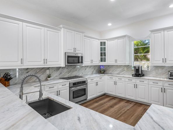 121 Via Poinciana Lane, Boca Raton FL 33487