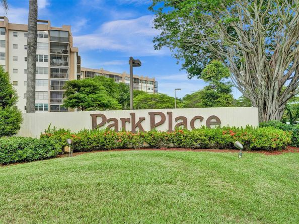 1100 Saint Charles Pl 612, Pembroke Pines FL 33026