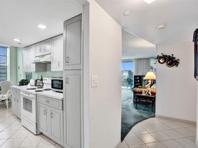 1100 Saint Charles Pl 612, Pembroke Pines FL 33026